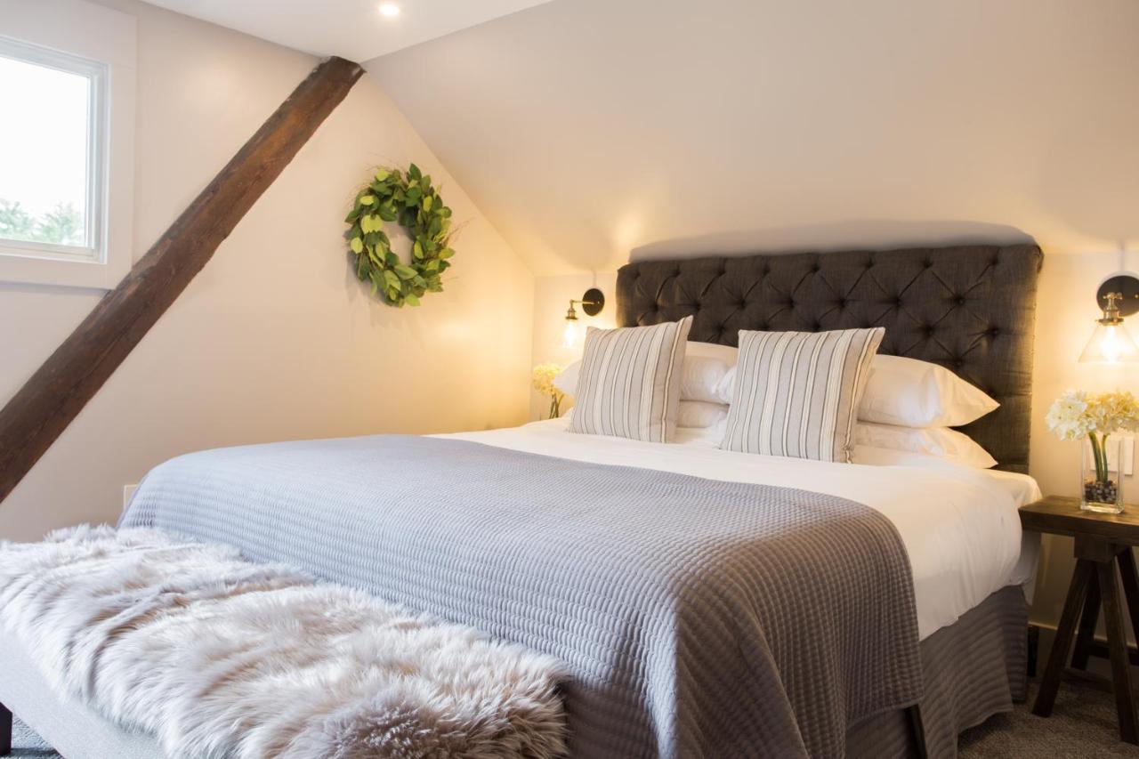 King Room with Lake View