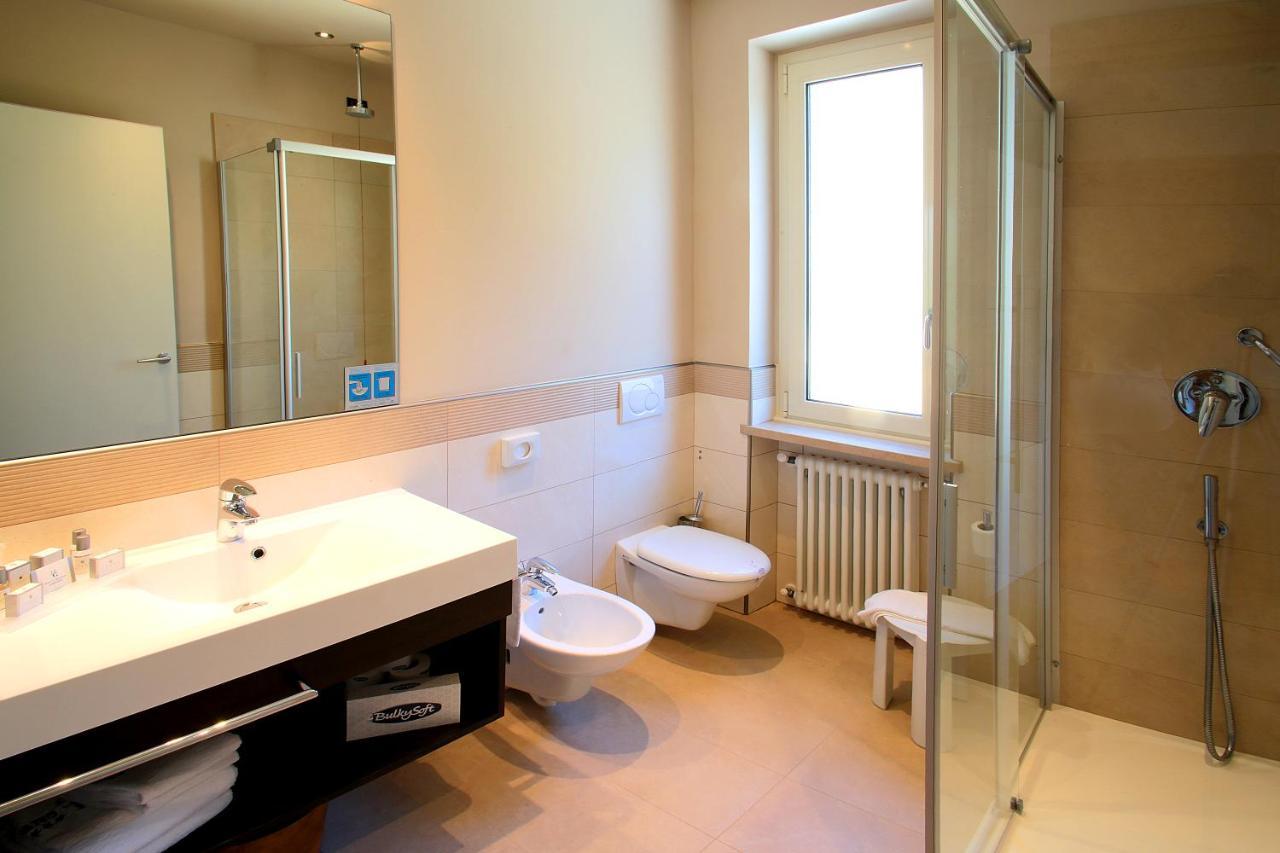 Double Room Lake View