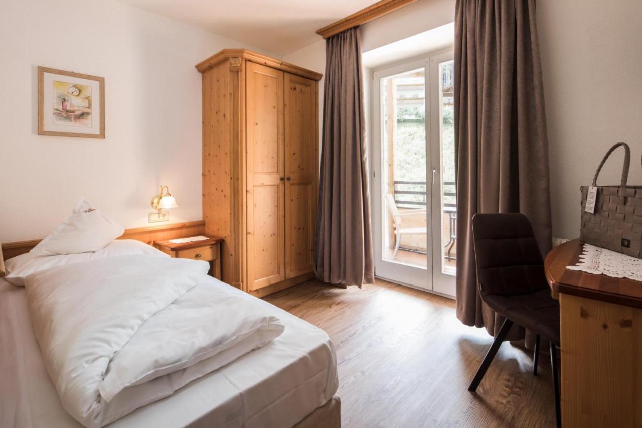 Standard Single Room,1015134337:JPEG