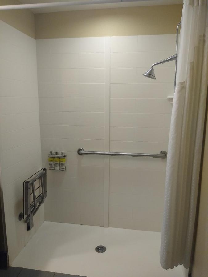 King Room - Mobility Access/Hearing Accessible