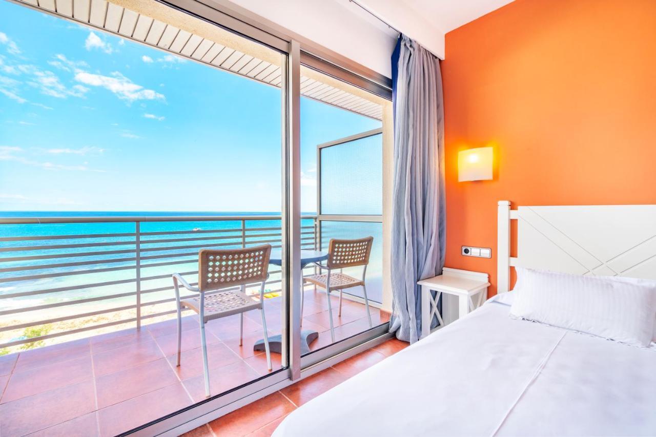 Double or Twin Room with Sea View