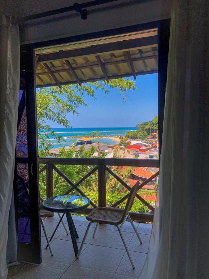 Bangalô com Banheira de Hidromassagem e Vista do Mar