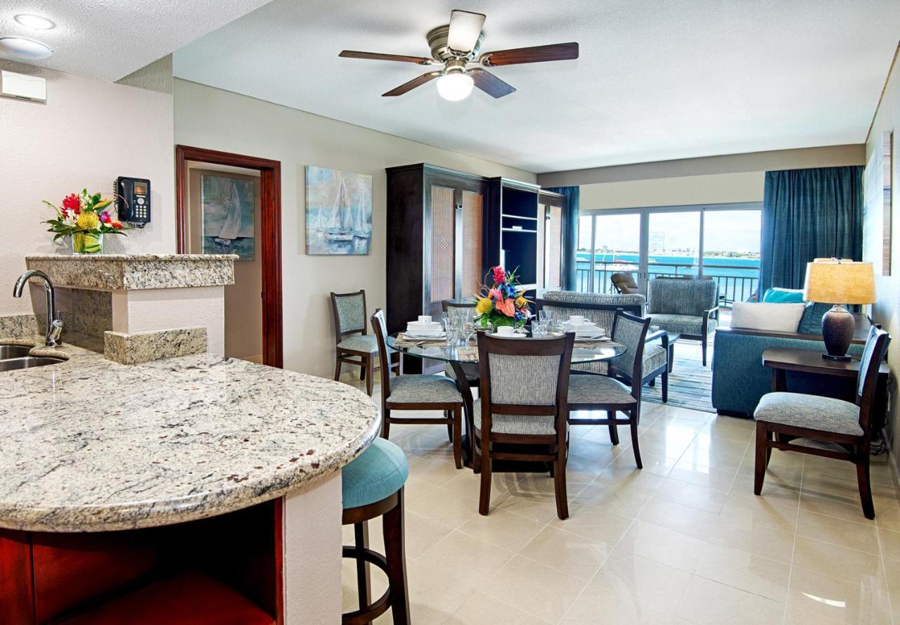 Two-Bedroom Suite with Sea View with Fully Equipped Kitchen, Oceanfront