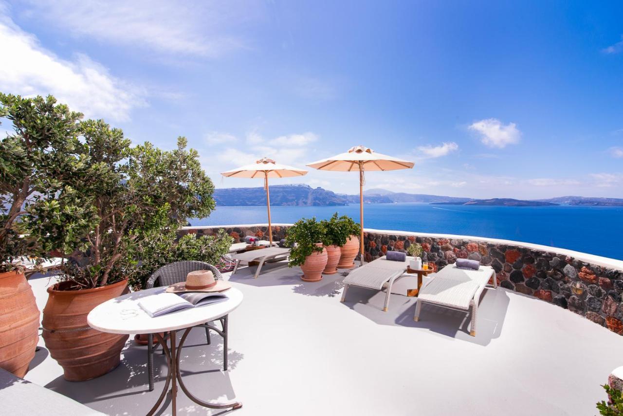 Mantzourana Cliff House with Caldera View