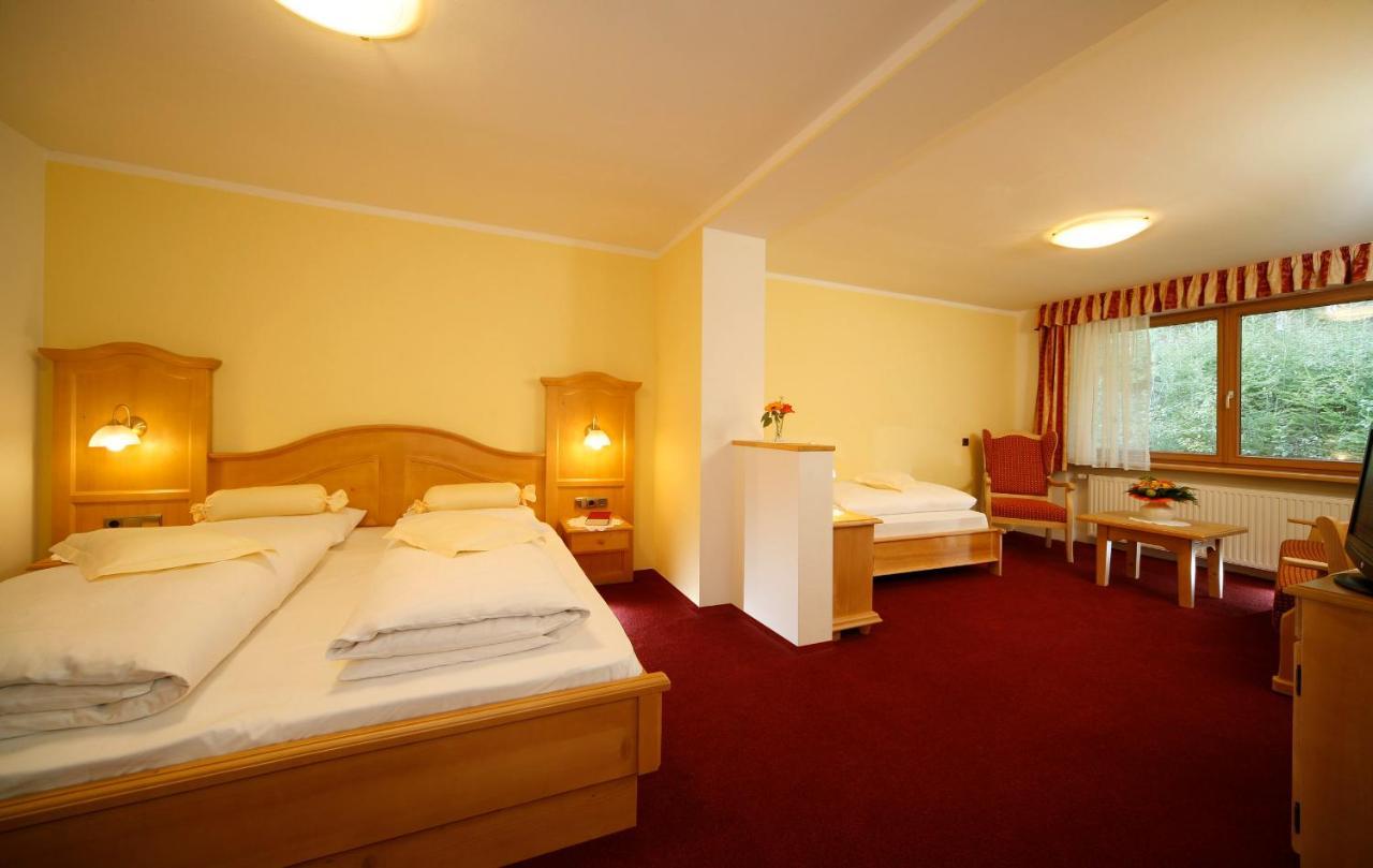 Dreibettzimmer