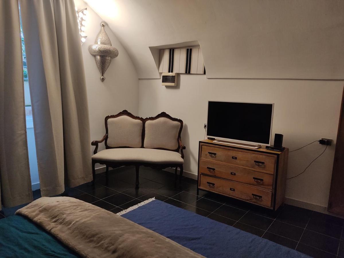 Luxury Two-Bedroom Apartment,1038512353:JPEG