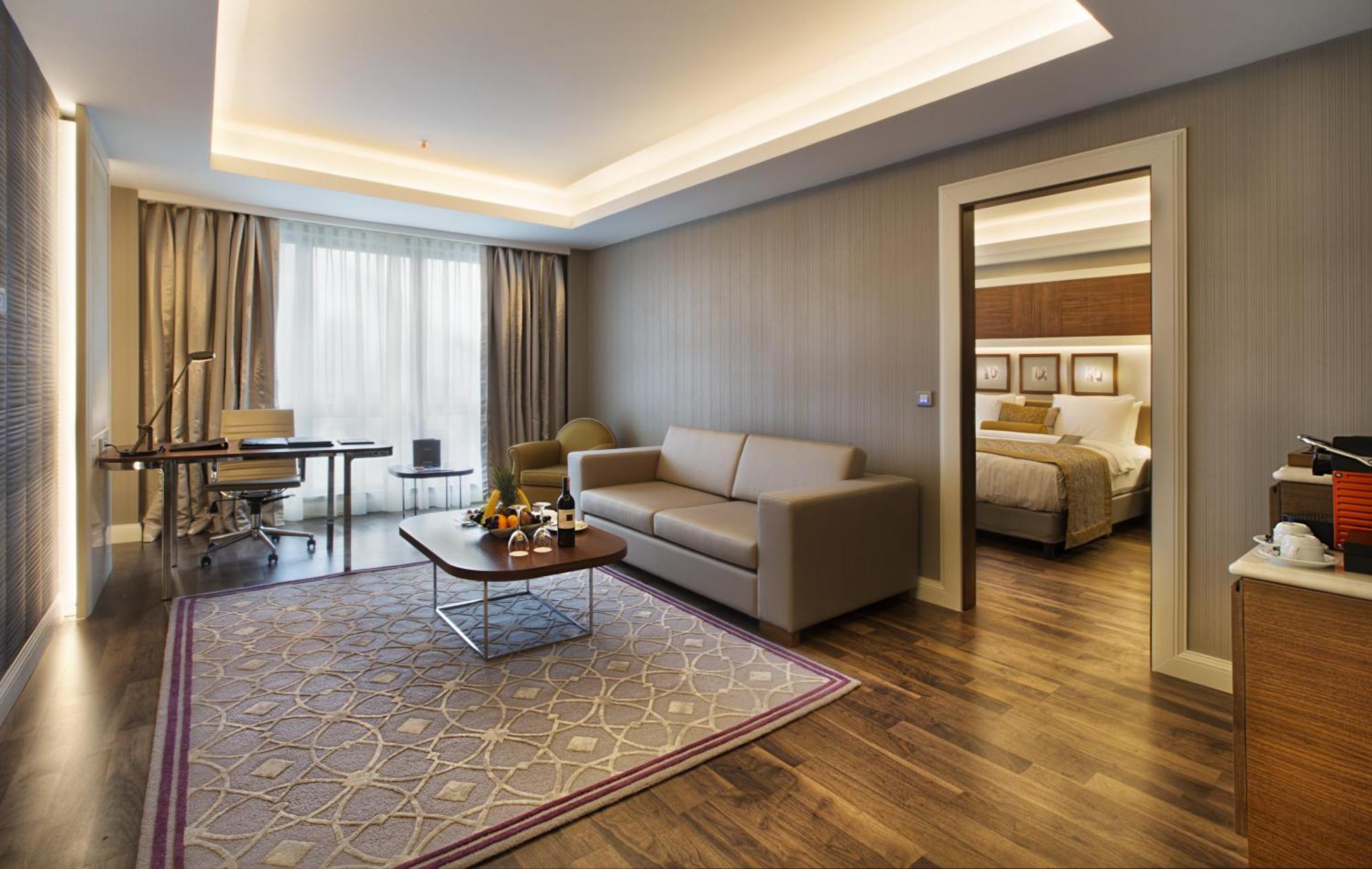 Executive Suite mit Blick auf die Prinzeninseln - Zugang zur Lounge