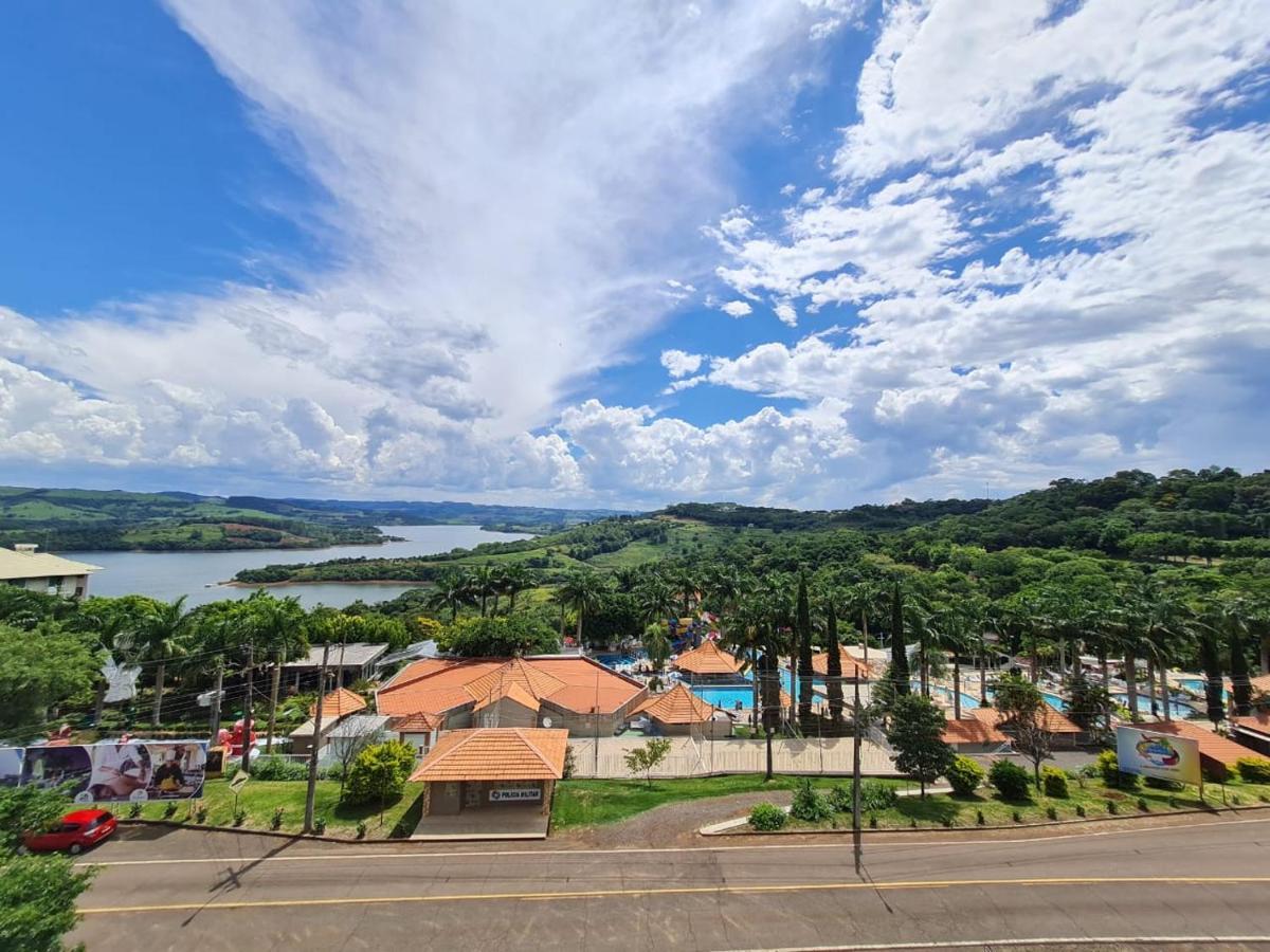 Quarto Duplo com Vista do Lago