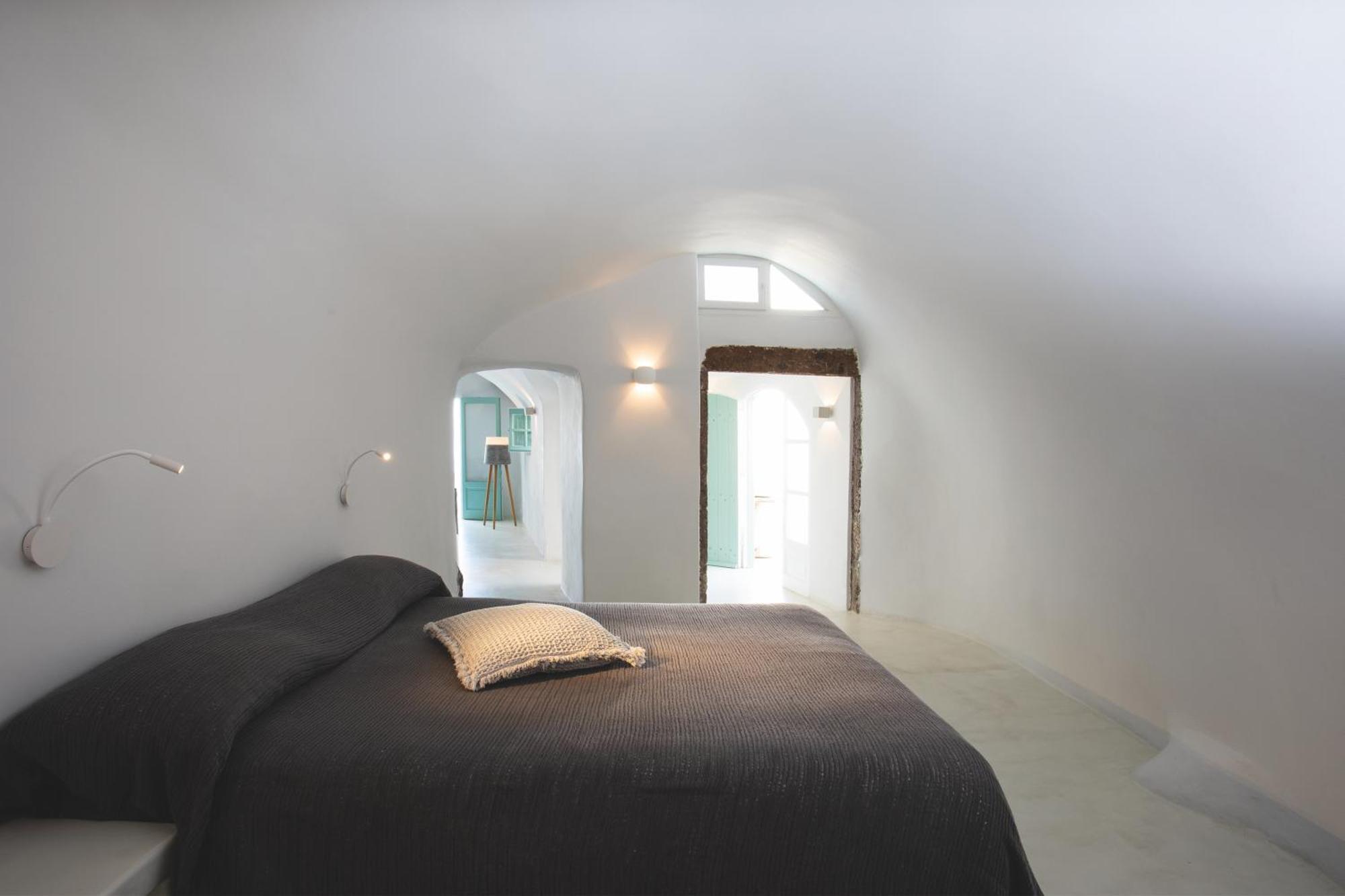 Superior Suite with Caldera View
