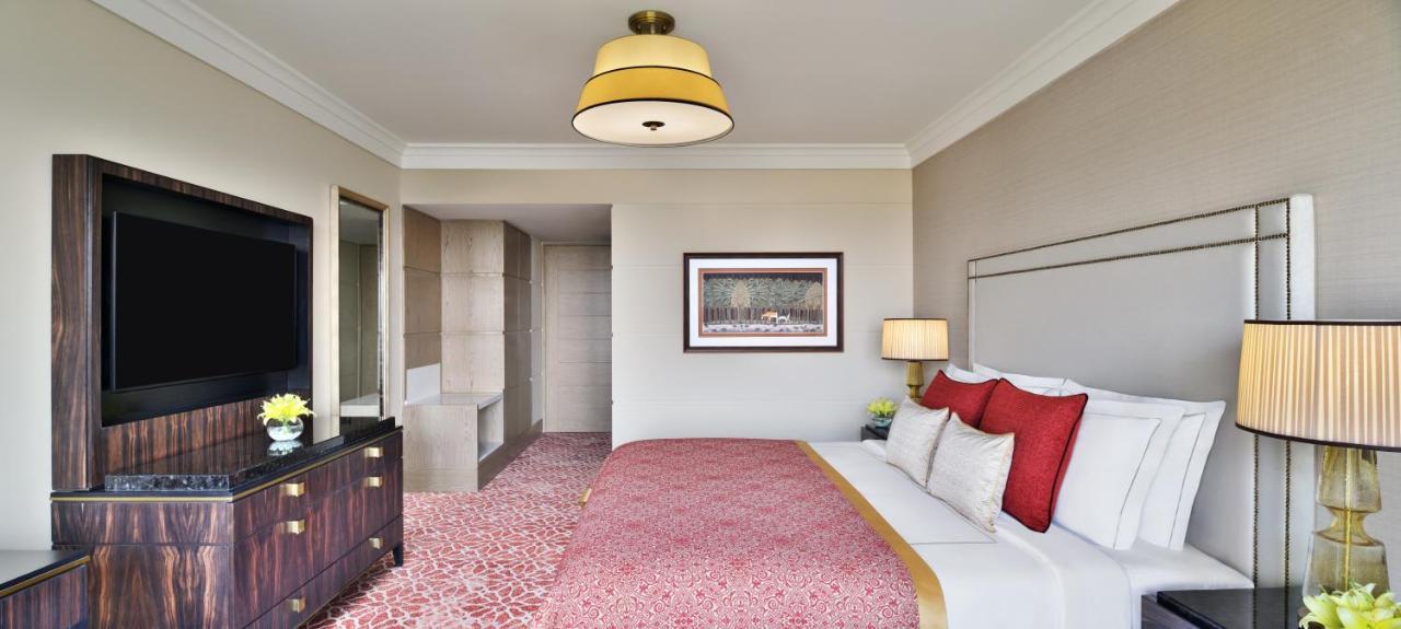 Taj Club Executive Room King Bed