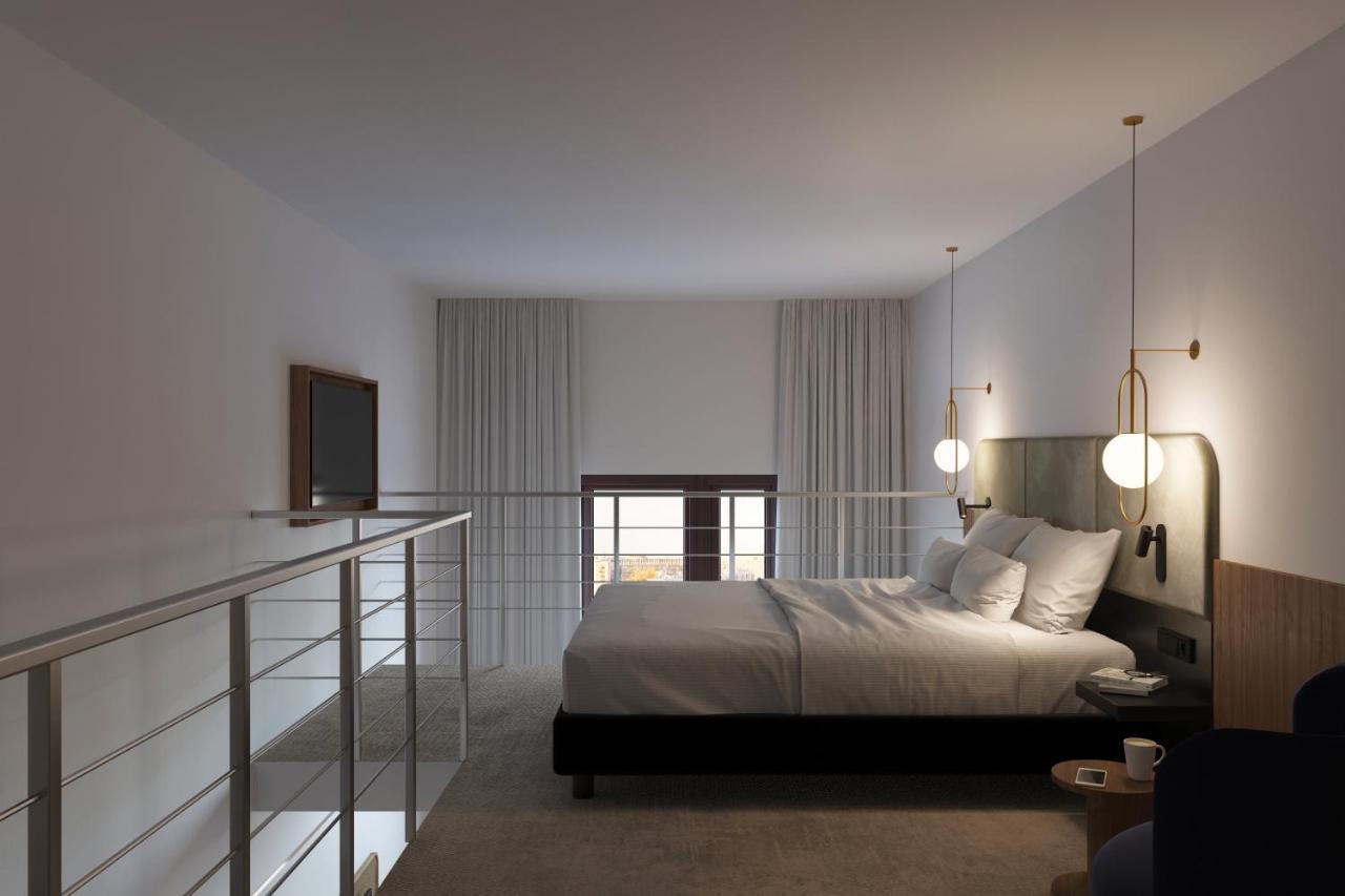 One-Bedroom Superior Queen Suite with Sofa Bed and Mezzanine