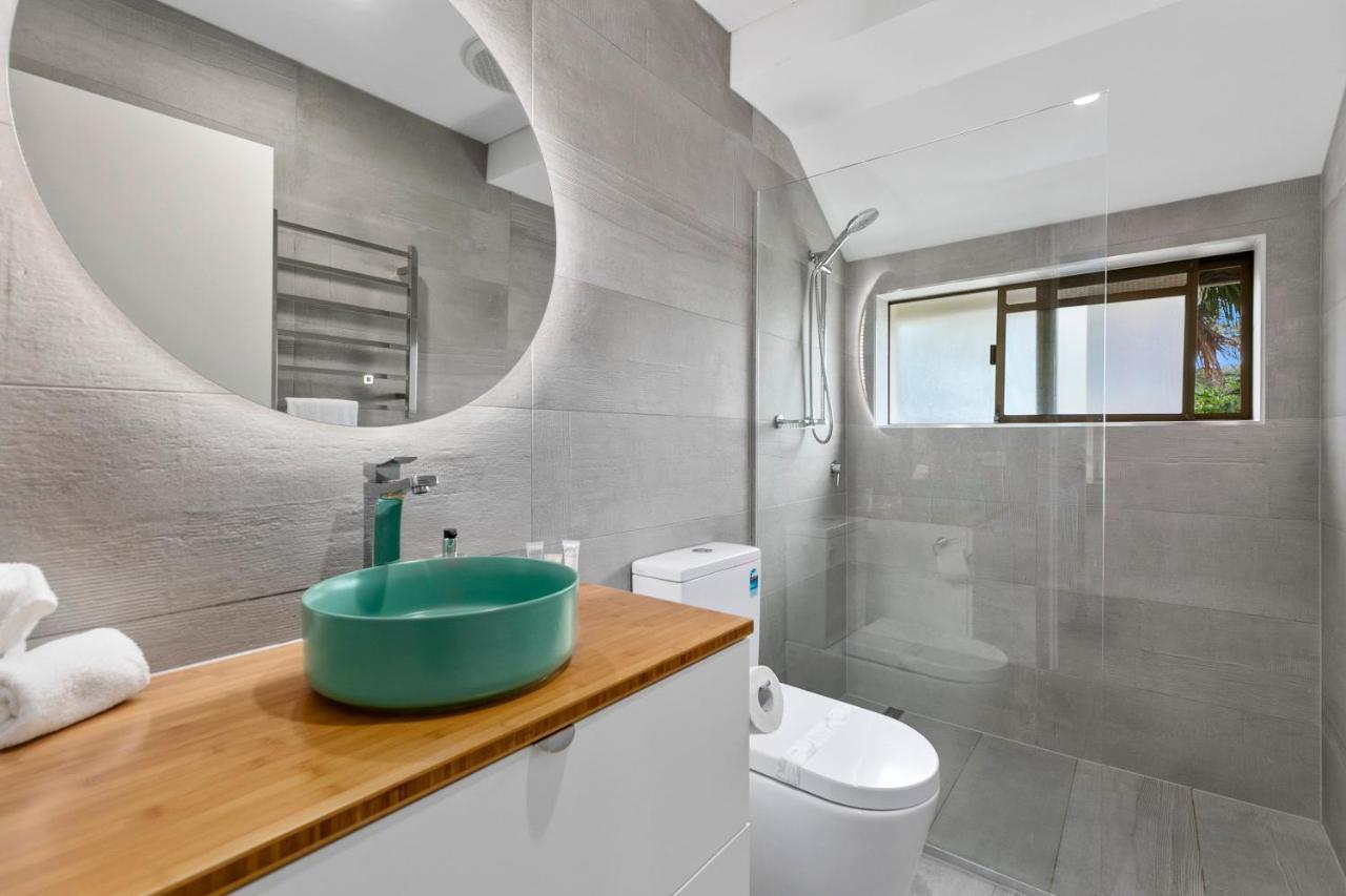Three-Bedroom Apartment - Split Level