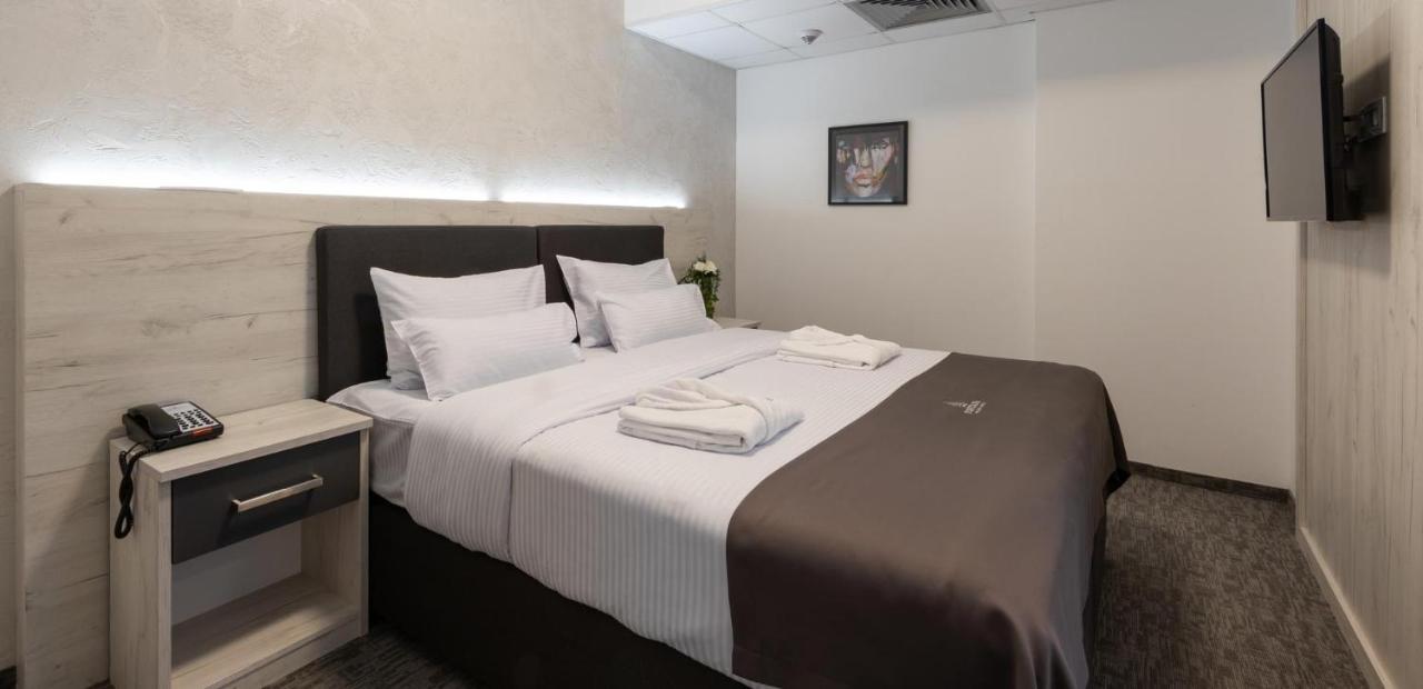 Deluxe Suite with Spa Bath