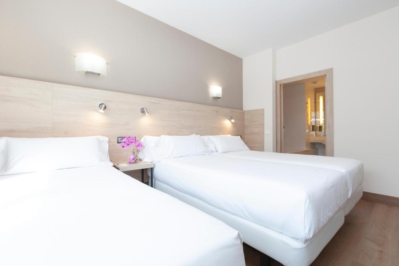 Triple Room,1436285842:JPEG