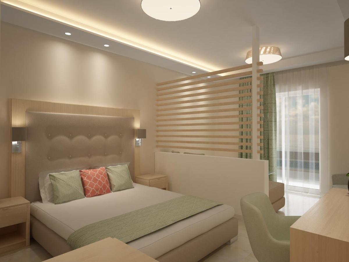 Junior Suite with Garden View