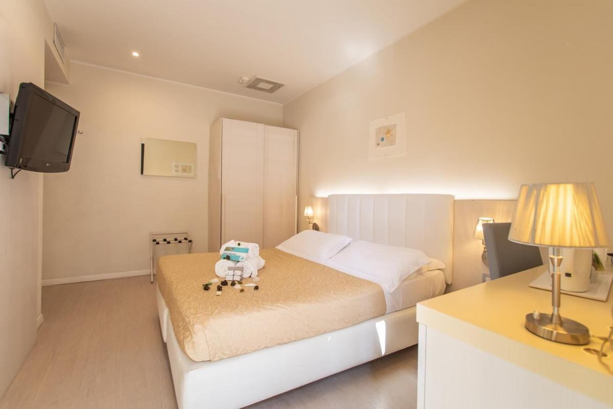 Quadruple Room,1116972927:JPEG