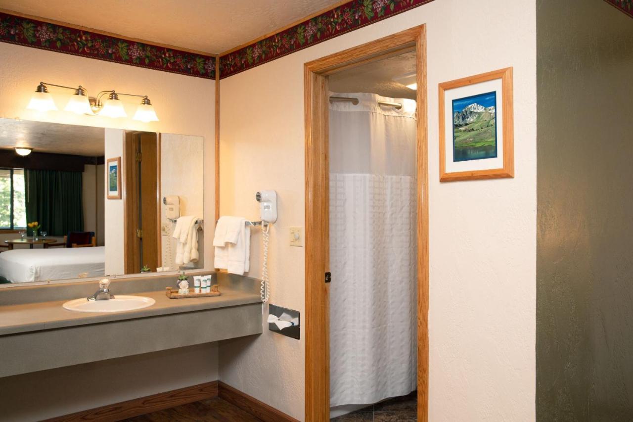 King Room - Non-Smoking