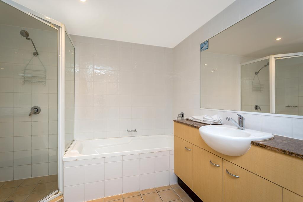Two-Bedroom Apartment with Pool/Garden View