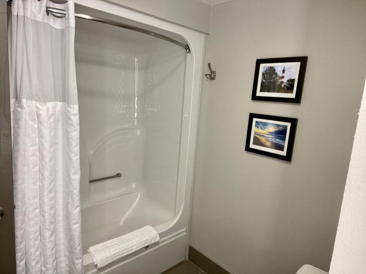 Deluxe View King Suite