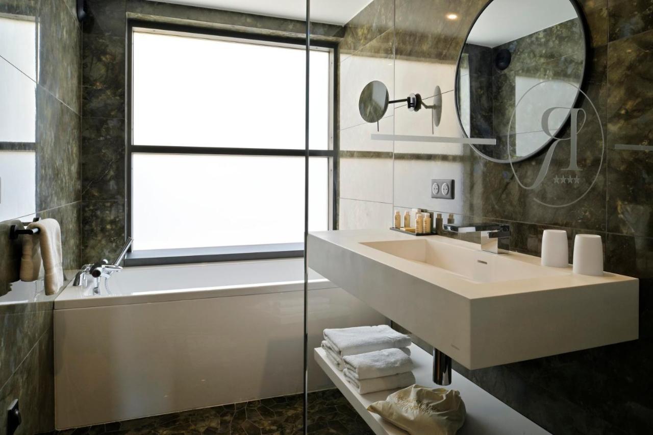 Junior Suite with Terrace - Free Spa Access