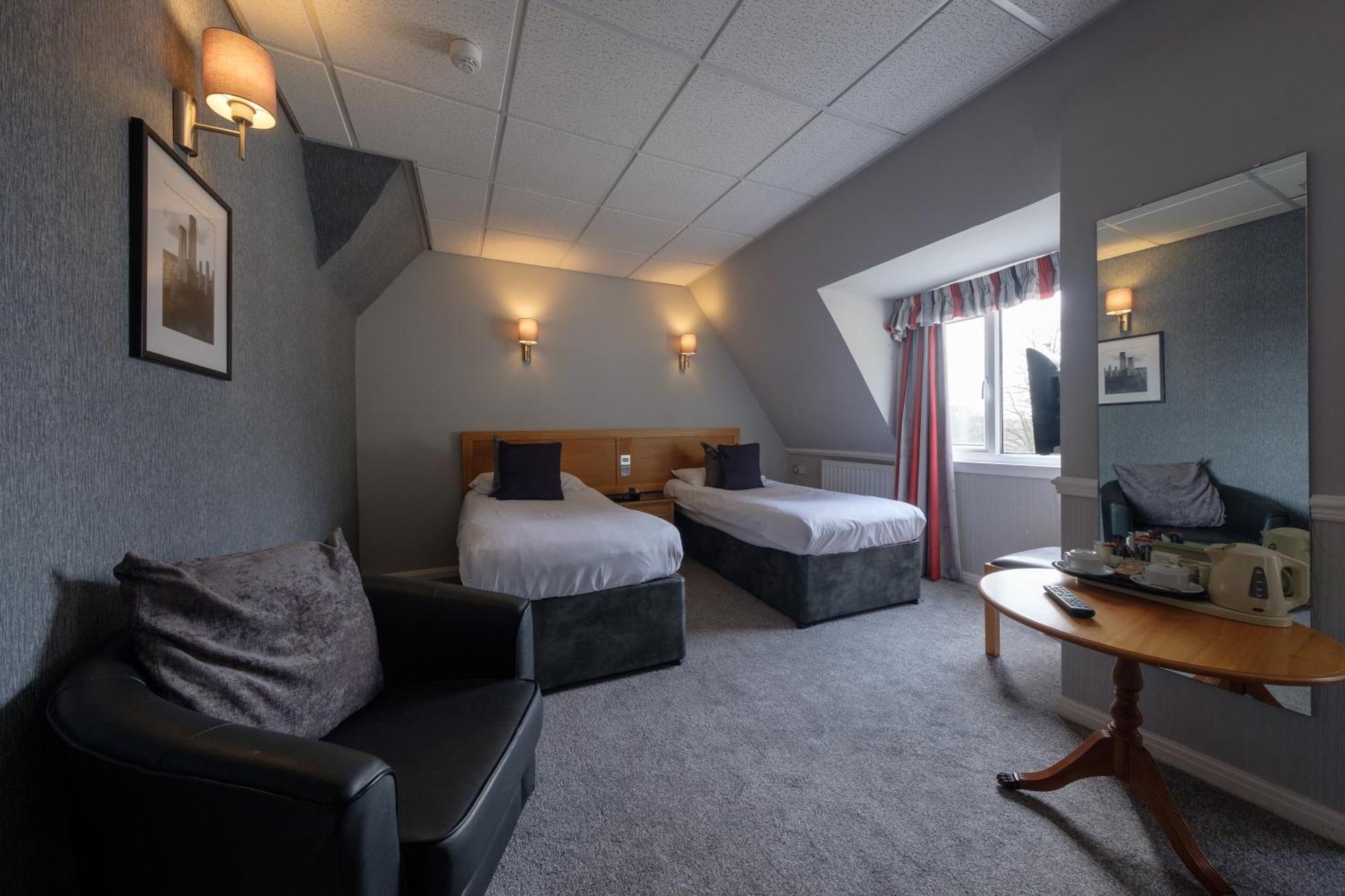 Standard Twin Room