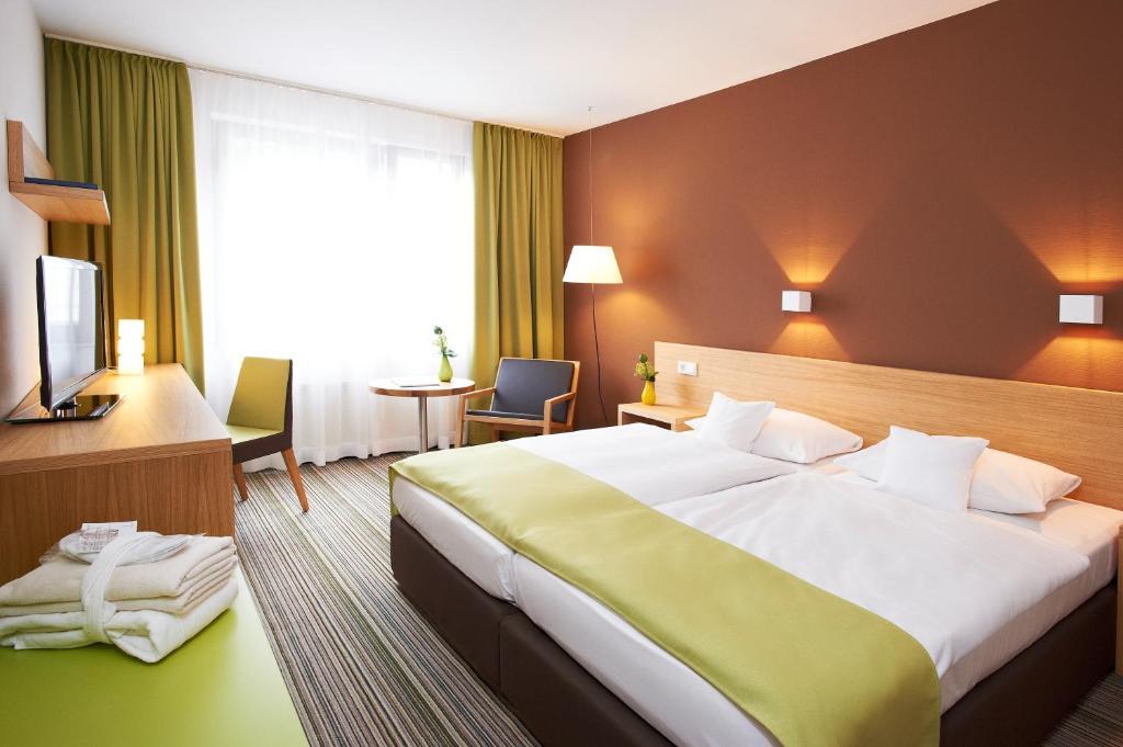 Avance Double Room