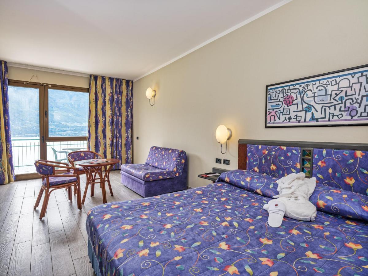 Twin or Double Room with Balcony or Terrace