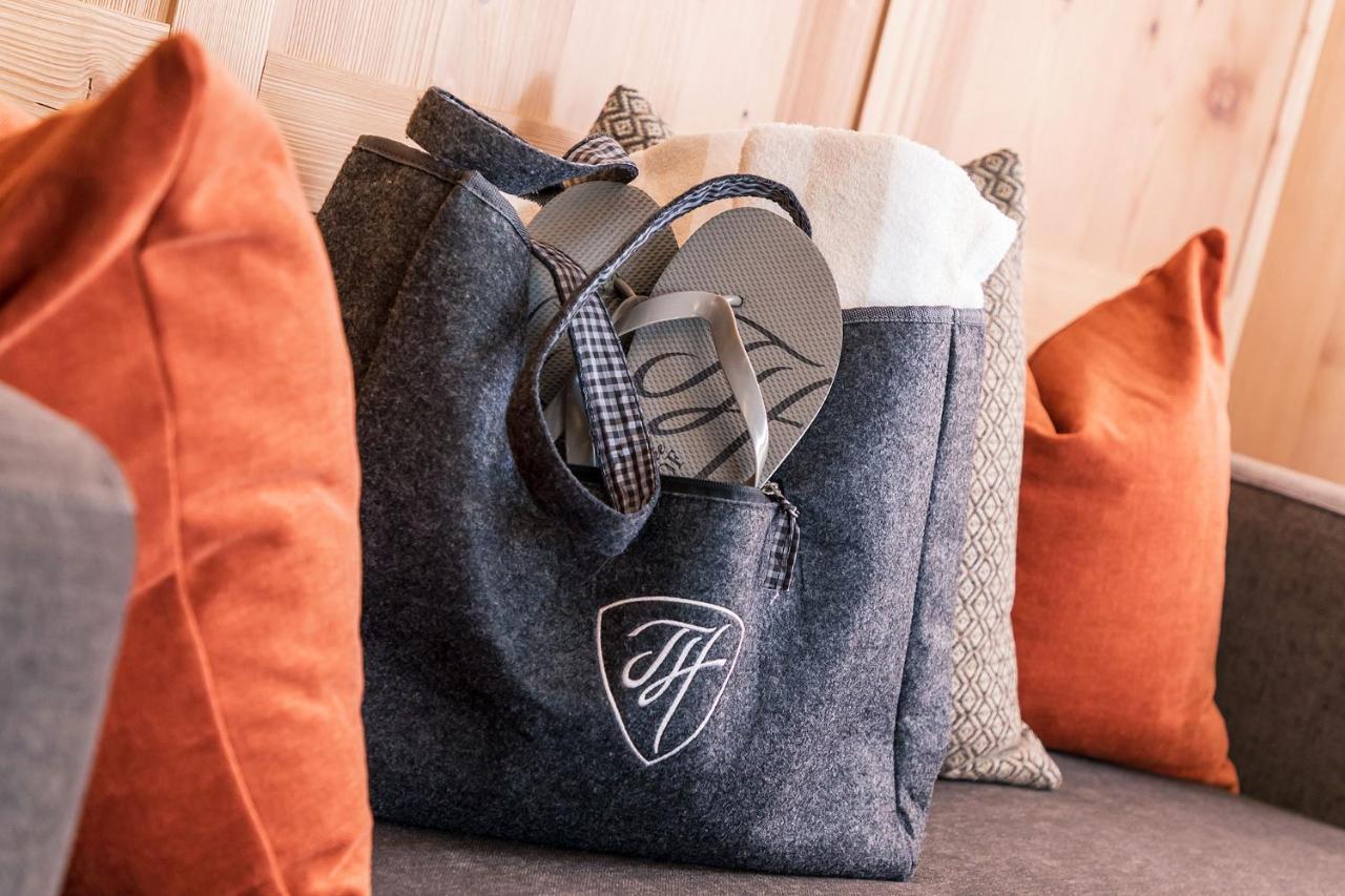 Standard Zimmer mit Balkon