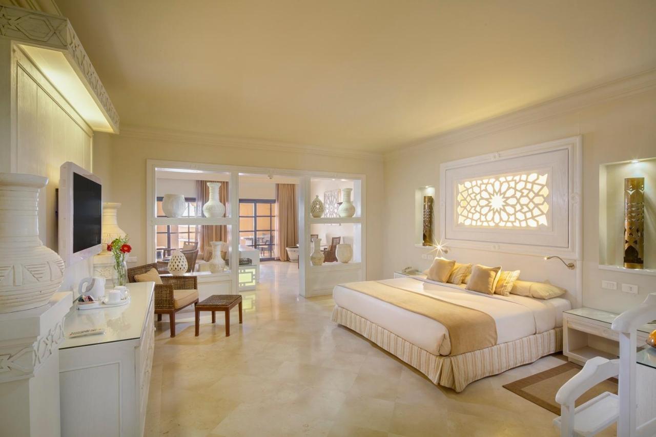 Suite Private Pool,1756579996:JPEG