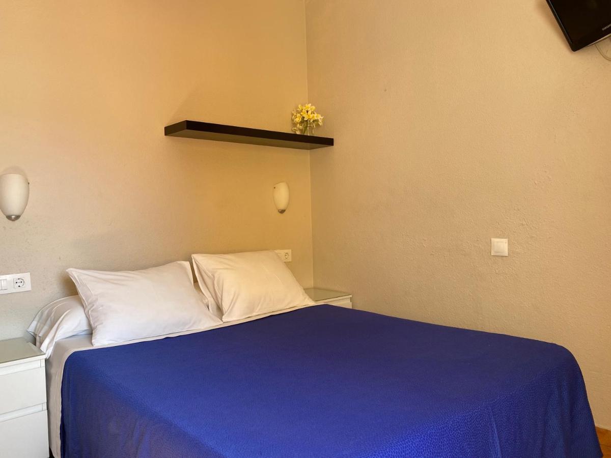 Small Double Room,1498708900:JPEG