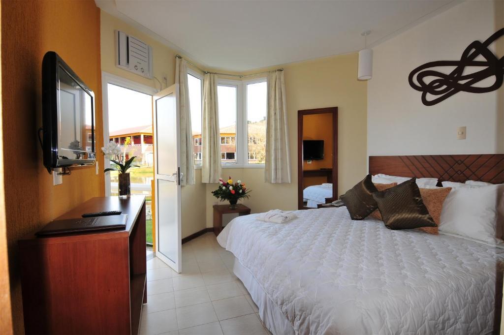 Quadruple Room with Lake View