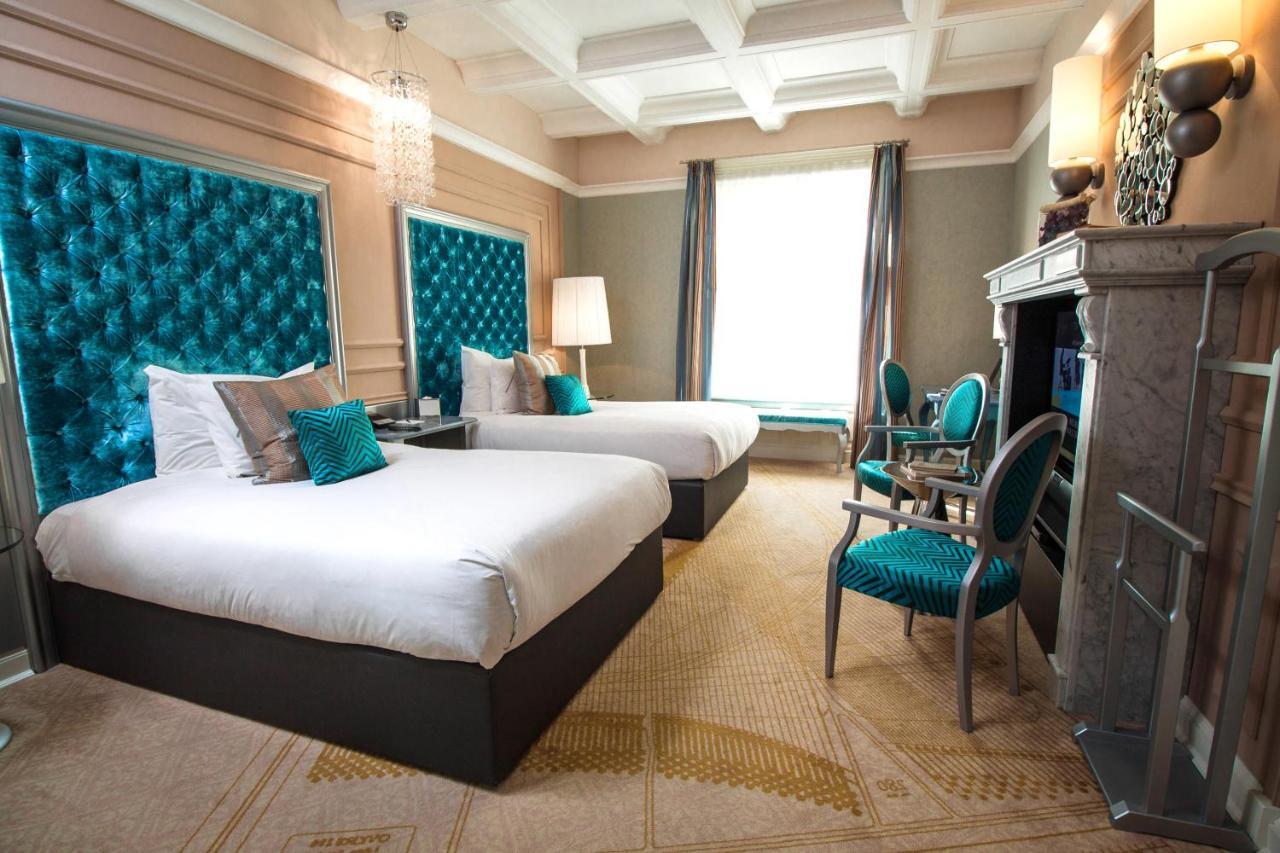 Grande Chambre de Luxe avec Lits Doubles