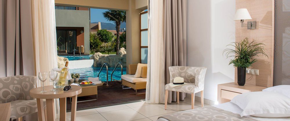 Doppelzimmer mit Swim-up-Pool
