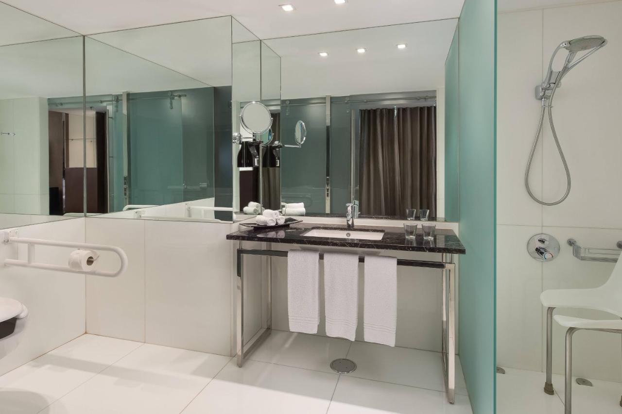 Deluxe Guest room 2 Twin or Single Beds Pool access,1400214467:JPEG
