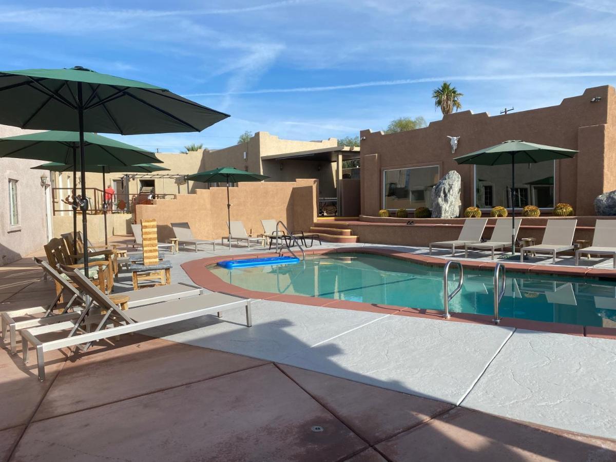 Queen Room with Pool View