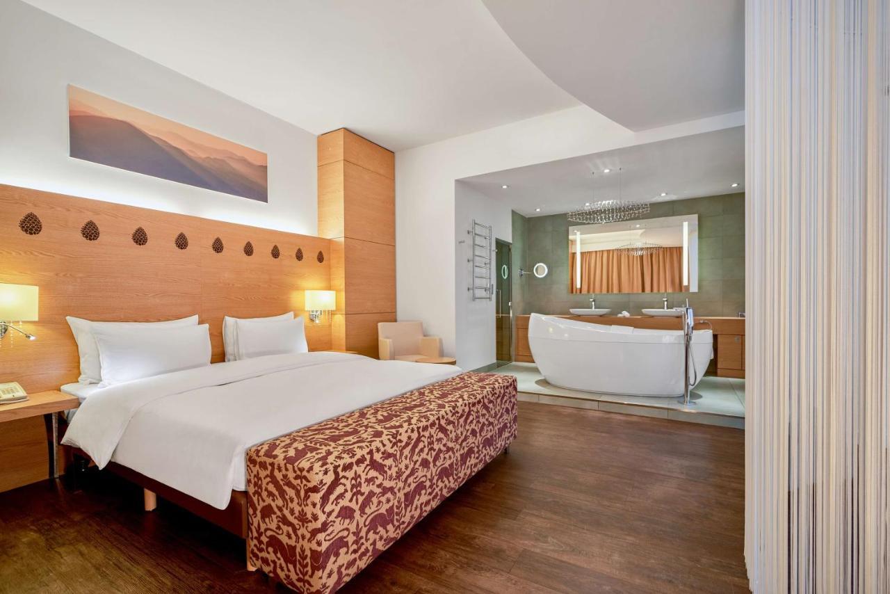 Spa Suite with Terrace
