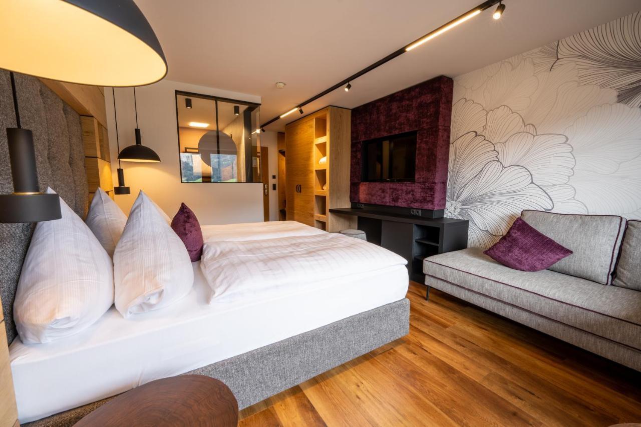 Double Room,1385936429:JPEG