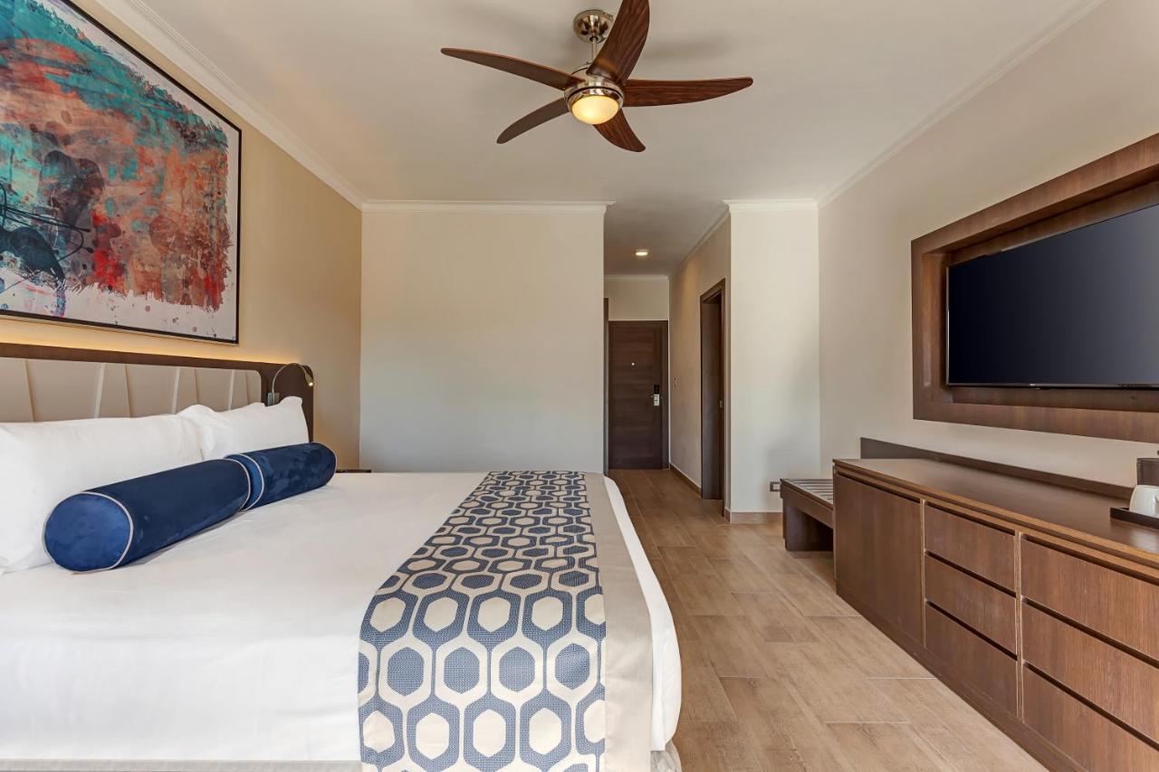 Luxury Room,1168358101:JPEG