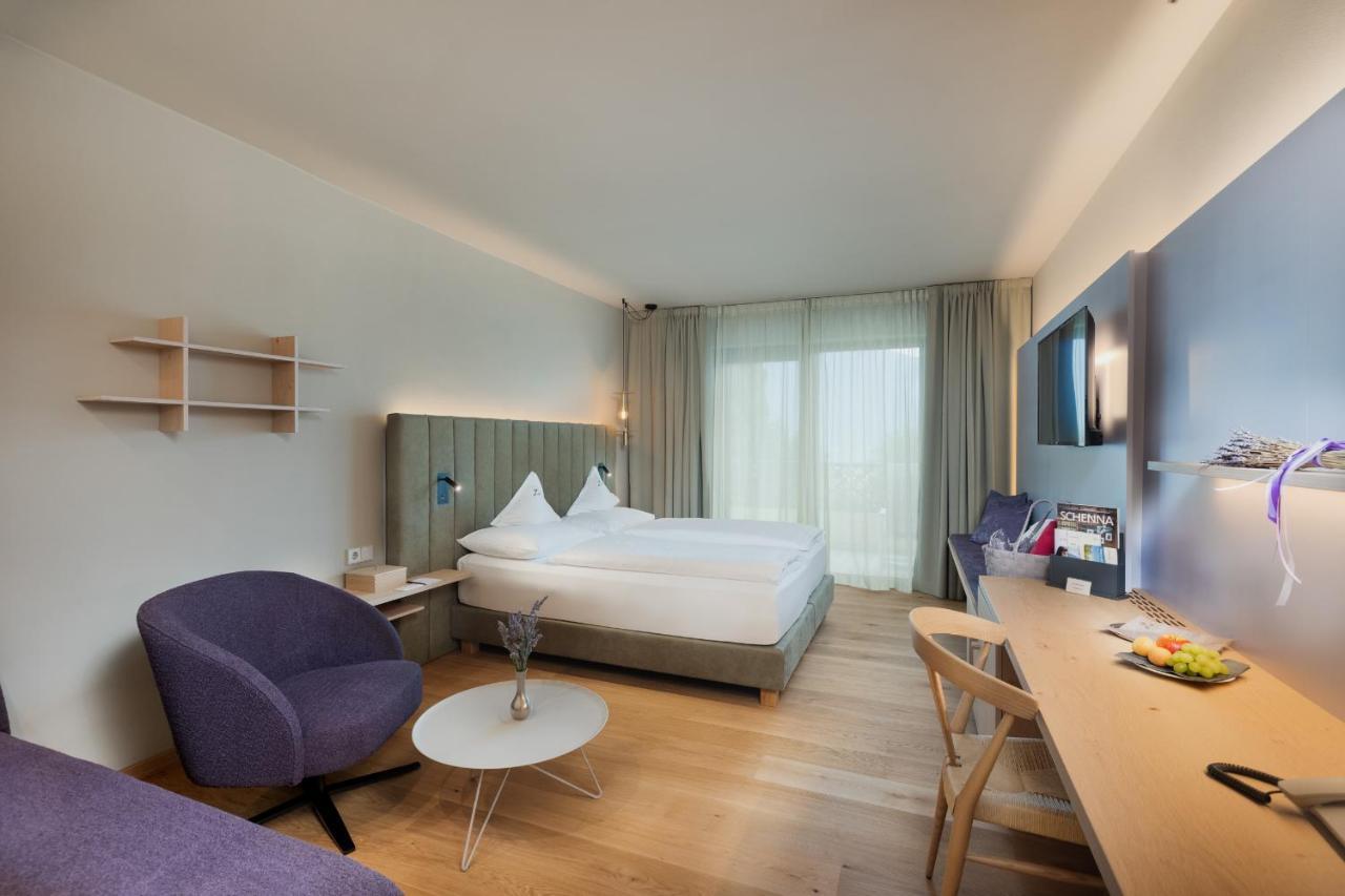 Doppelzimmer mit Gartenblick