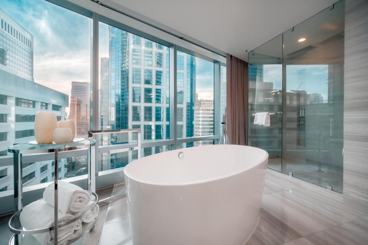 Paradox King Room with Spa Bath