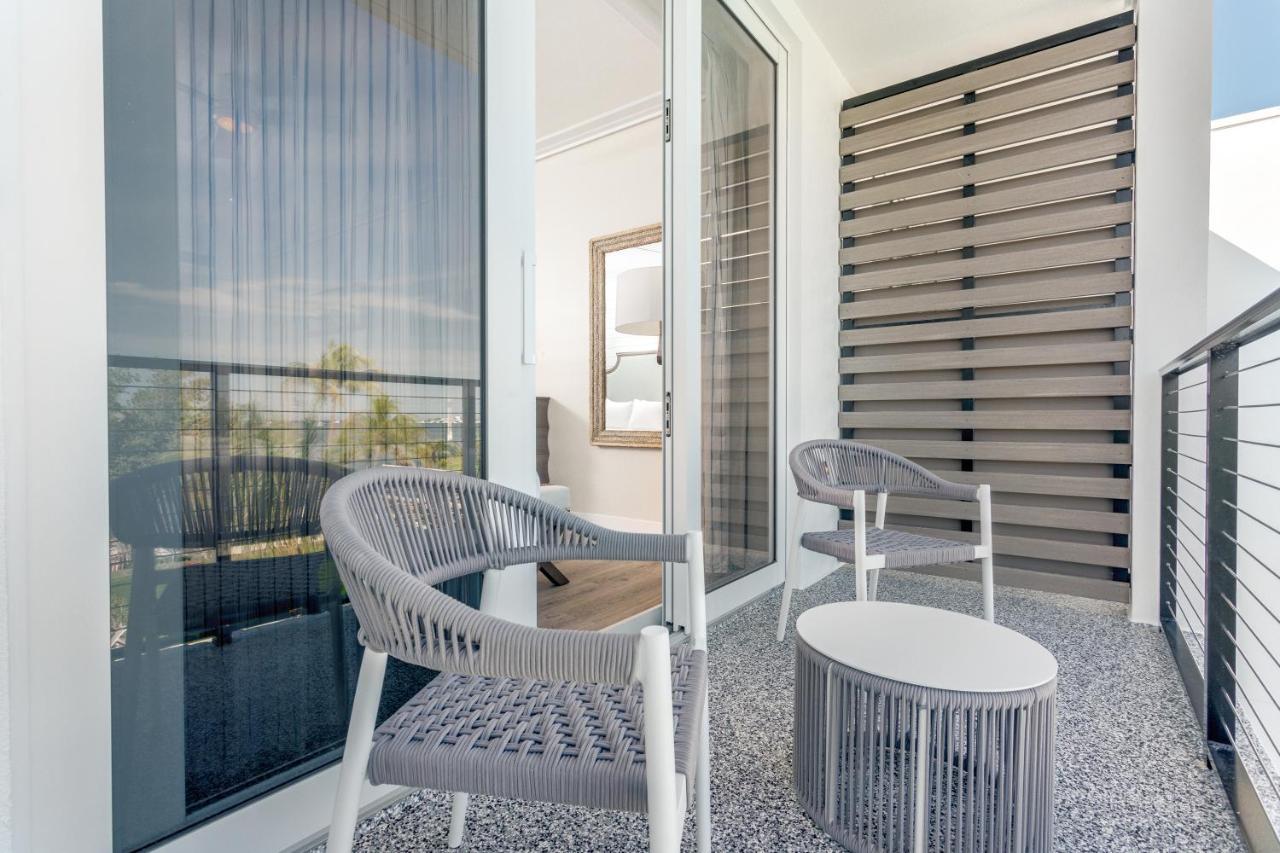 Queen Room with Balcony