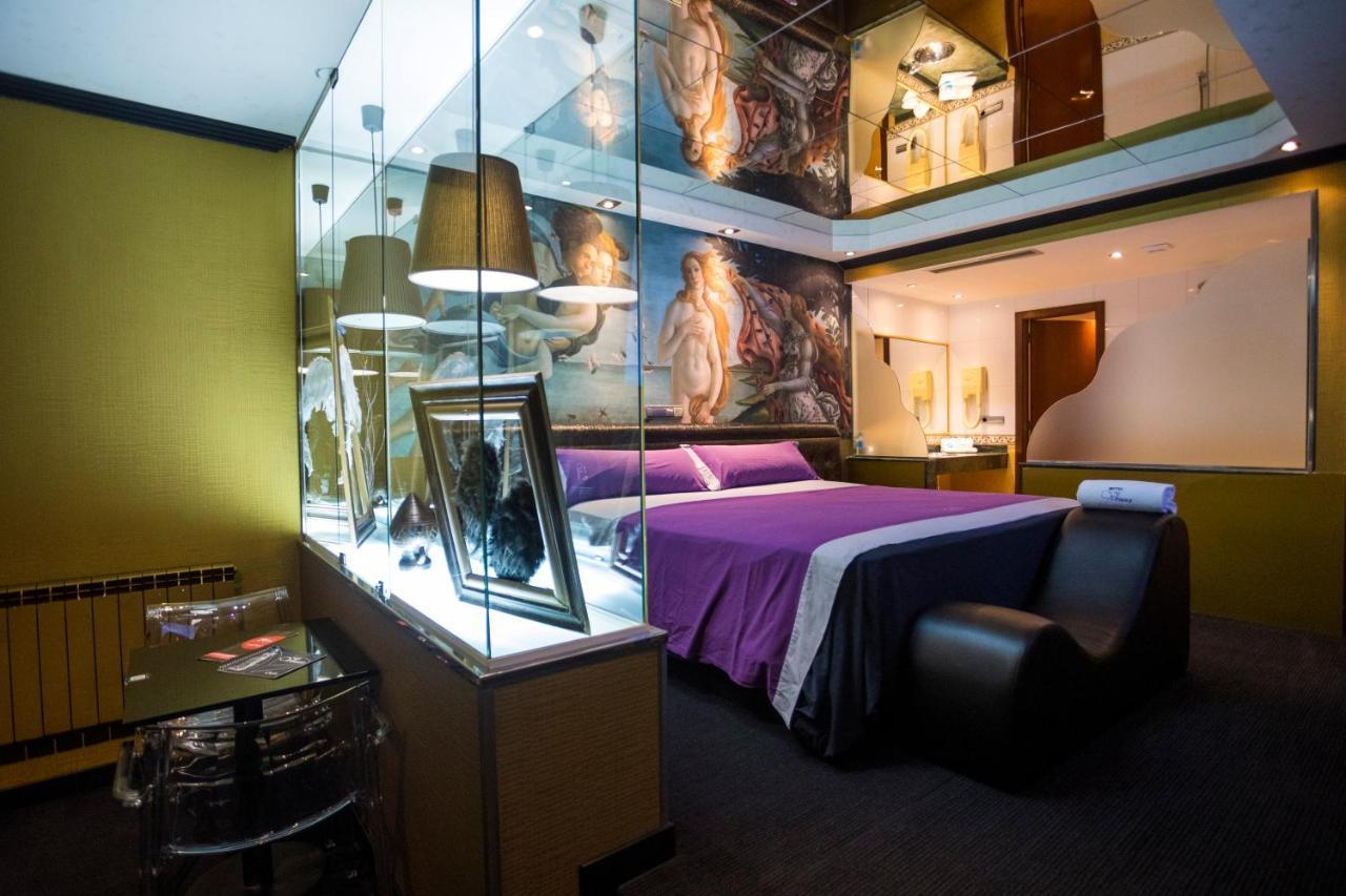 Suite with Spa Bath