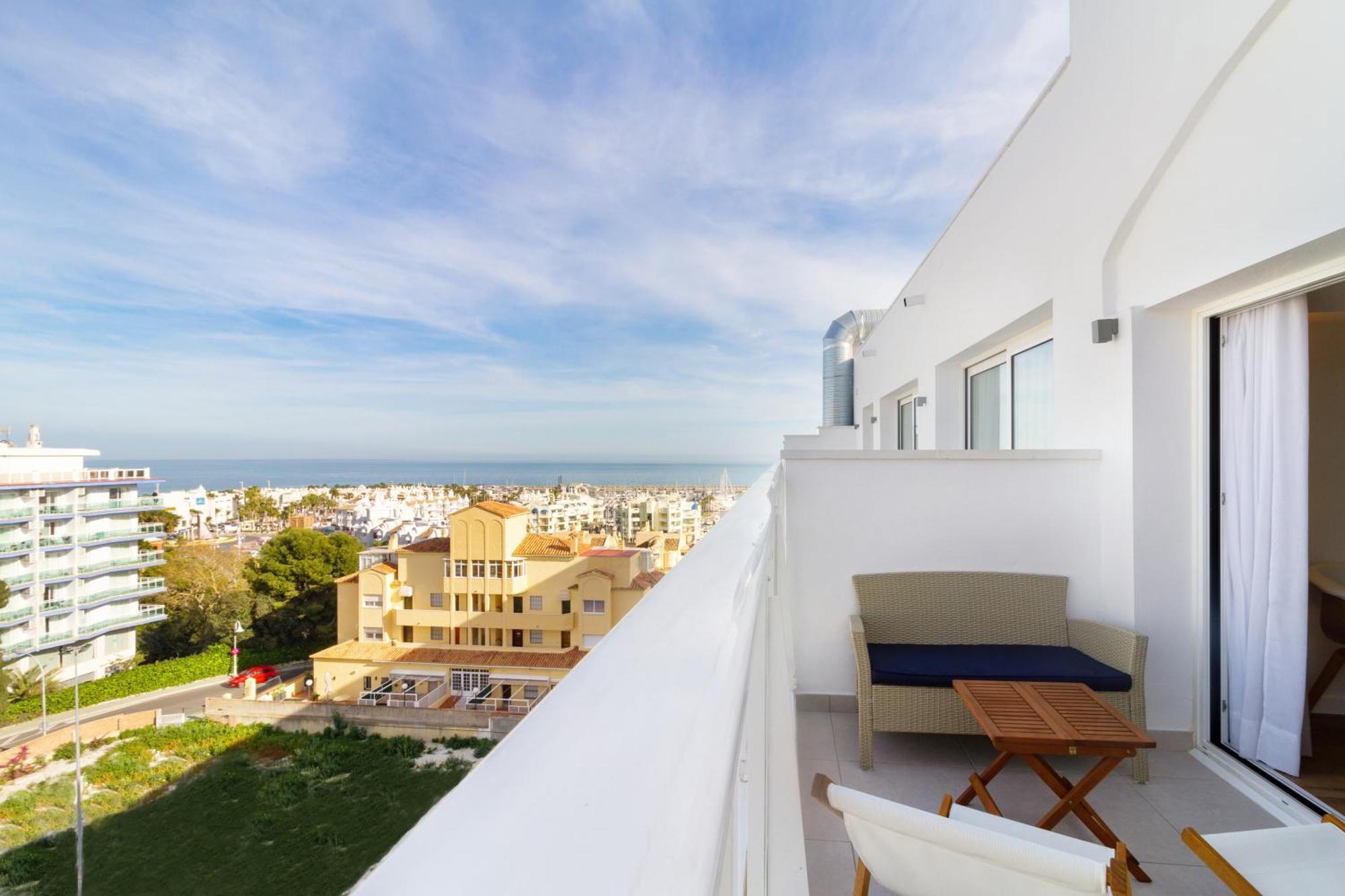 Chambre Double Deluxe - Vue Latérale sur Mer