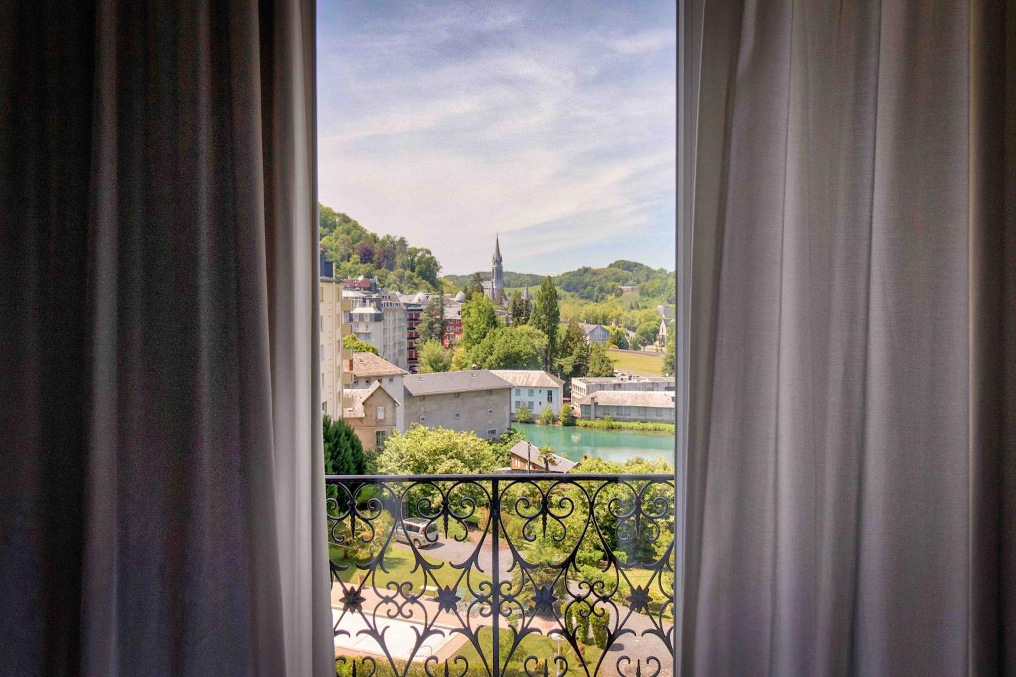 King Room Balcony Sanctuary View Spa access,1208513431:JPEG