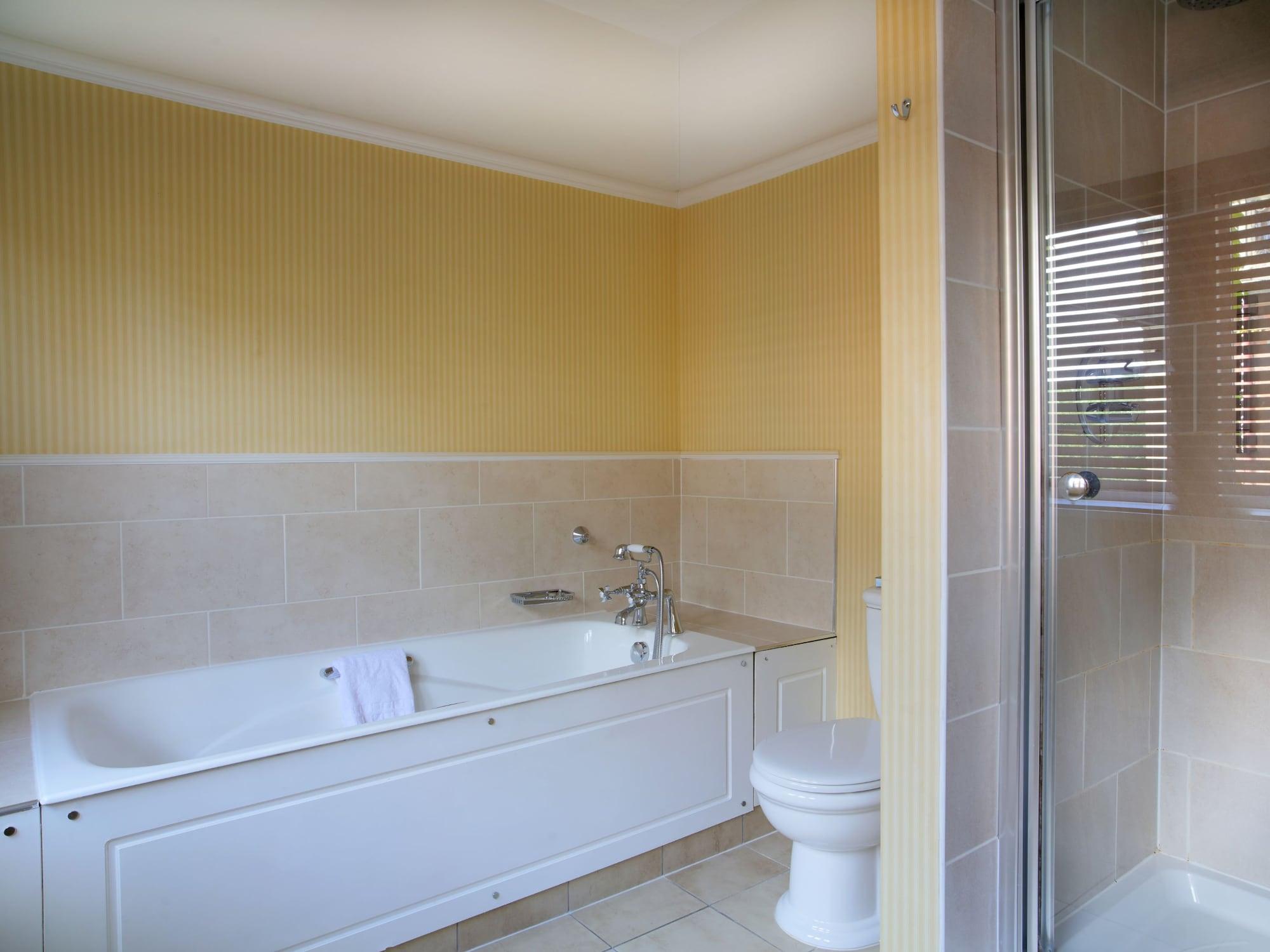 Executive King Suite - Non-Smoking