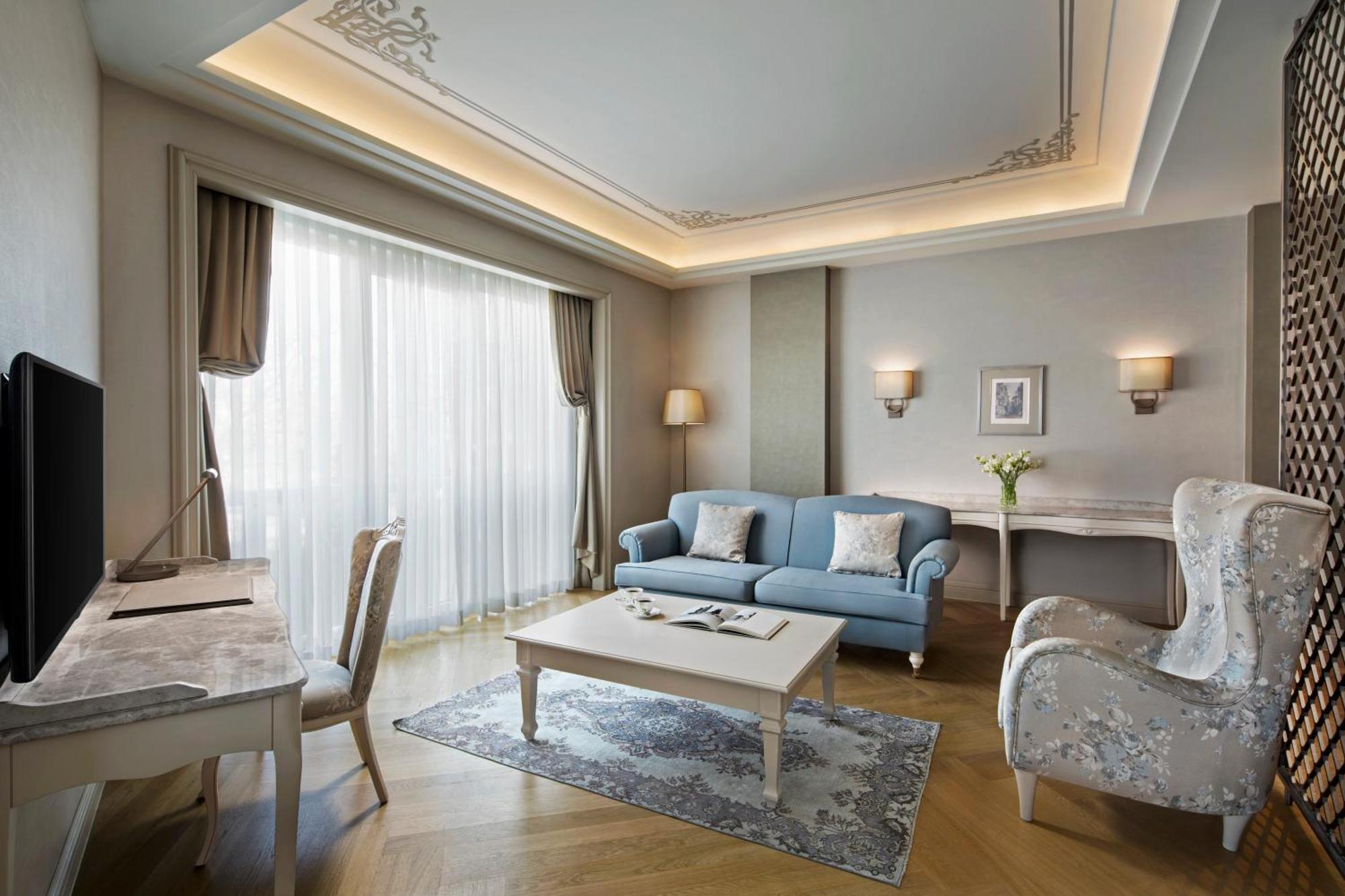 Suite Room