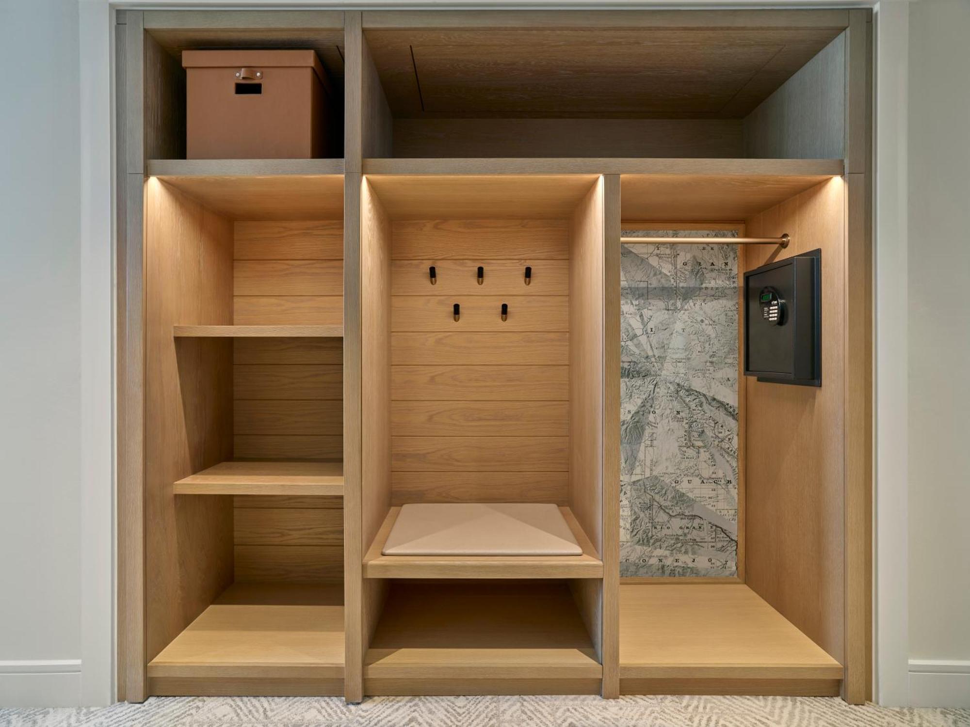 Quarto Luxury com Cama King-size e Lareira
