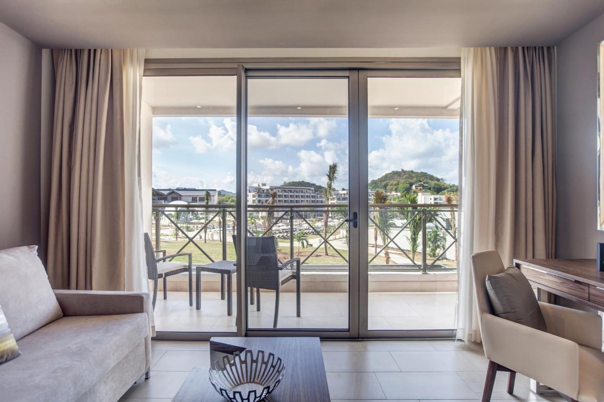 Luxury Junior Suite