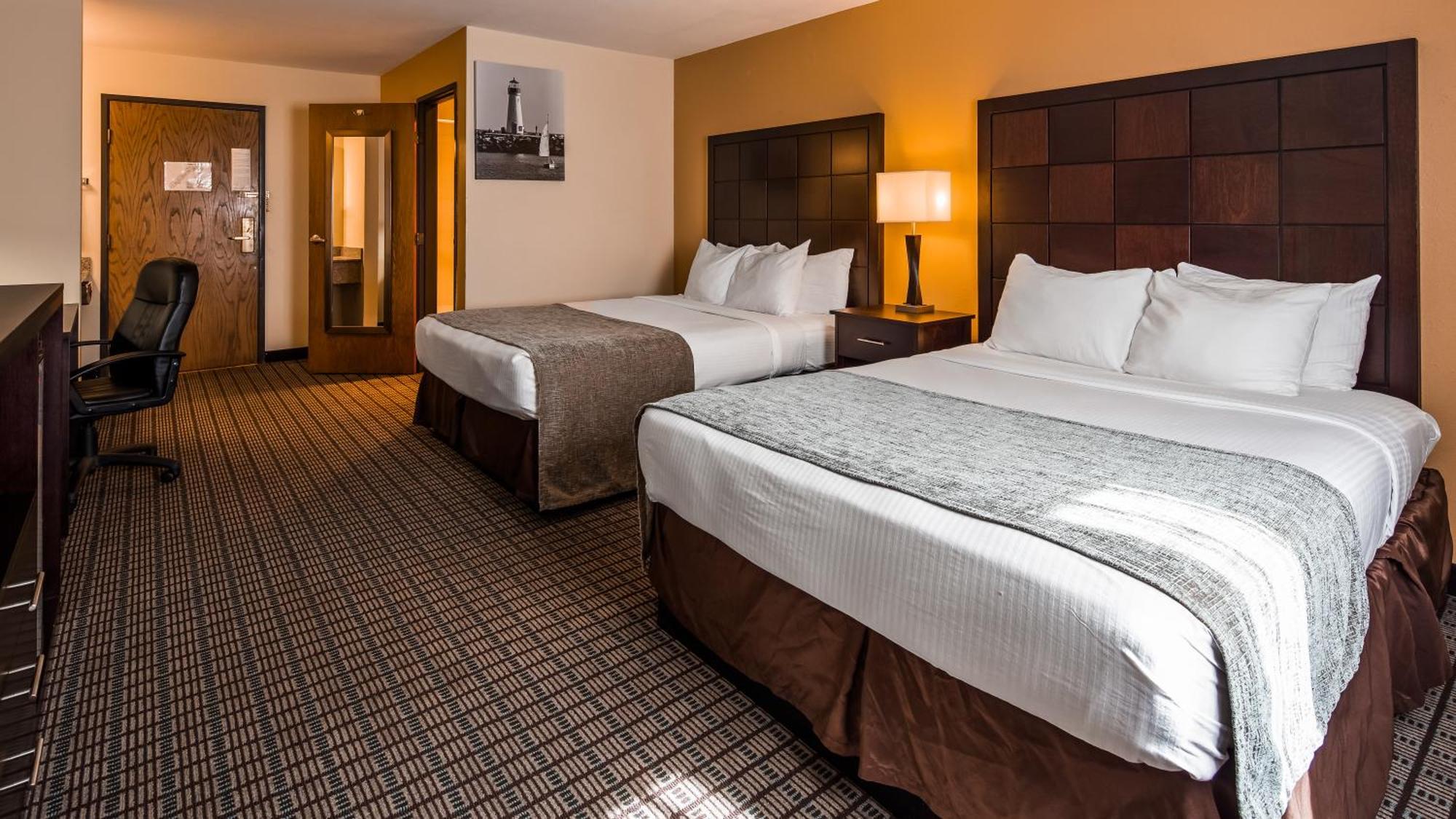 Double Room with Two Double Beds - Accessible