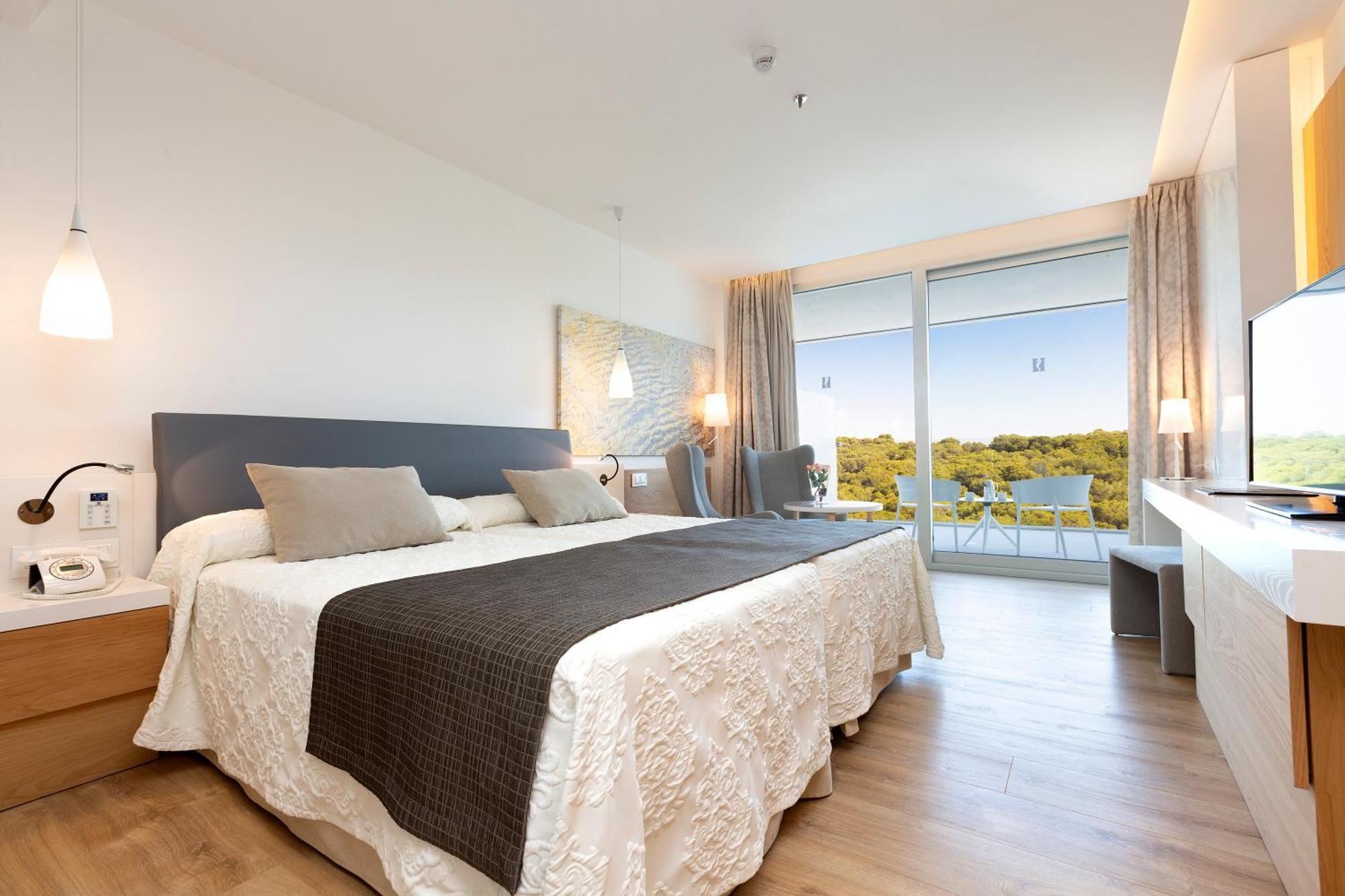 Standard Room,1280740570:JPEG